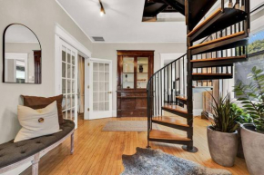 NEW! Fun & style Eastside MKE Best Day Townhouse